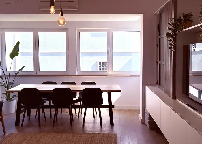 New 3 Bedroom Beachfront Carcavelos (Lisbon)